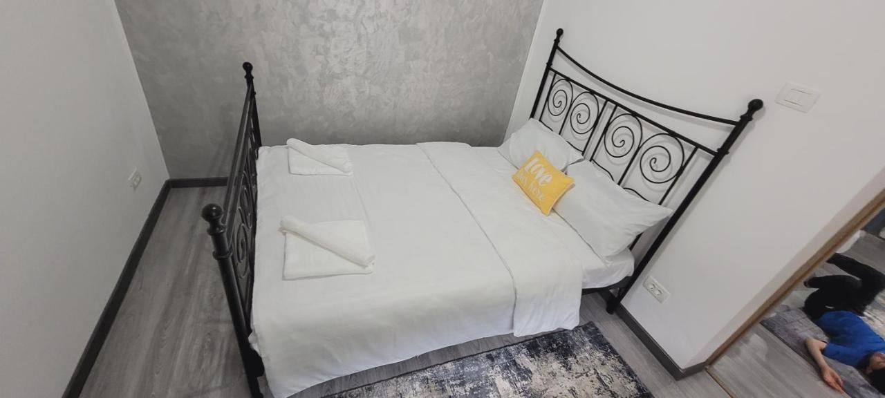 Andi 2-Apartament Baile Herculane Ngoại thất bức ảnh
