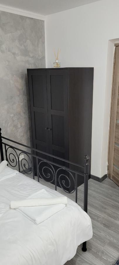 Andi 2-Apartament Baile Herculane Ngoại thất bức ảnh